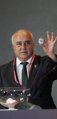 Bahis ve şike soruşturmasında g&ouml;zaltına alınmıştı! Orhan D&ouml;nmez ev hapsi cezası aldı