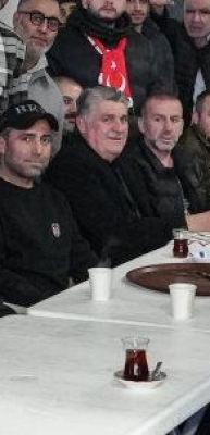 Beşiktaş Başkanı Serdal Adalı taraftarlarla iftarda buluştu