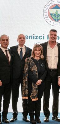 Fenerbah&ccedil;e y&ouml;netimi, &uuml;yelerle iftarda bir araya geldi