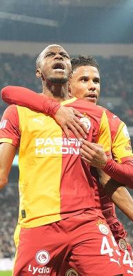 Osimhen'den galibiyet s&ouml;zleri: Savunmaya &ccedil;ağırdılar