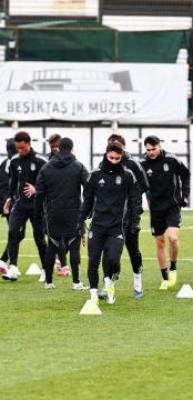 Beşiktaş Galatasaray'a karşı 2 yıldızından faydalanamayacak!