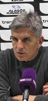 'Taraftarlar i&ccedil;in &uuml;zg&uuml;n&uuml;m' demişti! 45 g&uuml;n sonra g&ouml;revini bıraktı