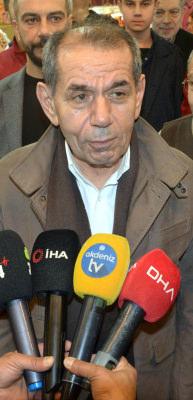 Dursun &Ouml;zbek: Liverpool&rsquo;da g&uuml;zel bir ma&ccedil; olacak