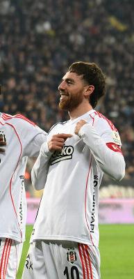 Hangi gol daha g&uuml;zel? Orkun K&ouml;k&ccedil;&uuml;'den Sergen Yal&ccedil;ın cevabı