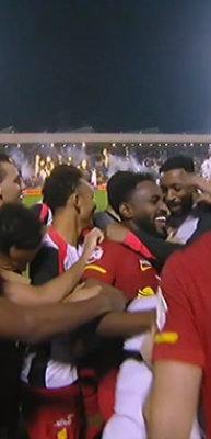 Mucize geri d&ouml;n&uuml;ş! 90+1'de 2-1 olan ma&ccedil;ı 90+9'da 3-2 kazandılar