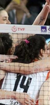 Derbiyi 3-1 kazandılar! Finalin adı belli oldu