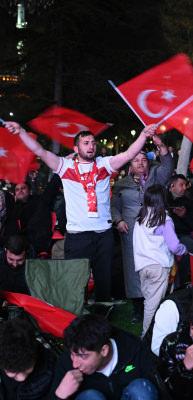 A Milli Takım kazandı! Konya'da D&uuml;nya Kupası coşkusu yaşandı