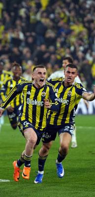 Fenerbah&ccedil;e zirveye 1 puan uzaklıkta