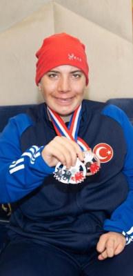 Otizmli ikiz kardeşler başarılarıyla g&ouml;z dolduruyorlar!