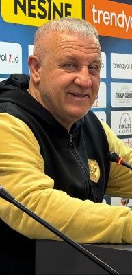 Mesut Bakkal: İnşallah hep beraber S&uuml;per Lig&rsquo;e &ccedil;ıkacağız