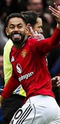 5 goll&uuml; ma&ccedil;ta Manchester United Liverpool'a karşı 10 yıl sonra ilki başardı!