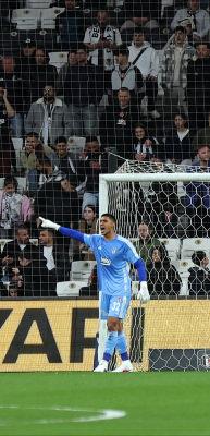 Beşiktaş'ta ilk ma&ccedil;ına &ccedil;ıktı! Trib&uuml;nlerden alkış aldı