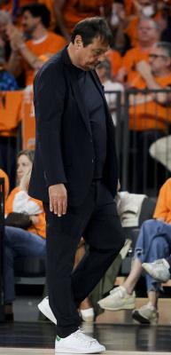 Ergin Ataman'a b&uuml;y&uuml;k şok! EuroLeague'e veda etti