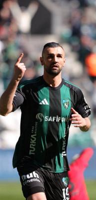 Kocaelispor'da &ccedil;ifte veda! Ahmet Oğuz ve Serdar Dursun ayrıldı