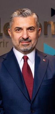 T&uuml;rk Telekom CEO'su Ebubekir Şahin "D&Uuml;NYA Dijital D&ouml;n&uuml;ş&uuml;m Zirvesi 2026"da konuştu