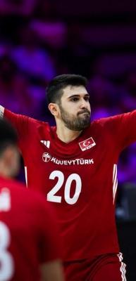 Milli Takım 2-0'dan d&ouml;nerek 3-2 kazandı