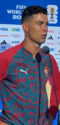 Ronaldo kendisine sorulan Messi sorıularını dinlemiyor bile!