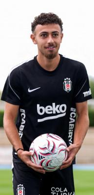 Beşiktaş'ın yeni transferi İlhan Fakılı idol&uuml;n&uuml; a&ccedil;ıkladı!