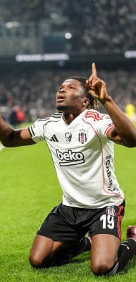 El Bilal Toure i&ccedil;in s&uuml;rpriz iddia! Yeni takımı belli oluyor