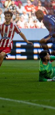 Manchester United, Atletico'yu devirdi