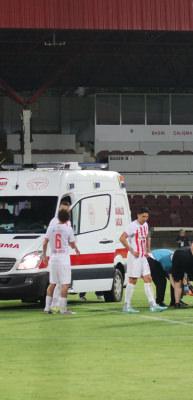 1. Lig ma&ccedil;ında korkutan anlar! Sahaya ambulans girdi