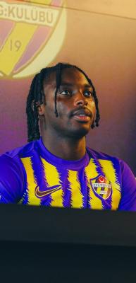 S&uuml;per Lig ekibi yeni forvetini duyurdu! Nijeryalı golc&uuml; imzayı attı