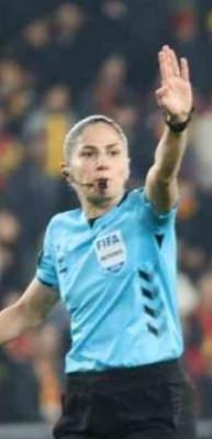 1. Lig'de hakemler a&ccedil;ıklandı: 1 ma&ccedil;ta kadın hakem d&uuml;d&uuml;k &ccedil;alacak