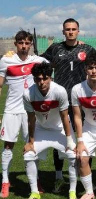 Akdeniz Oyunları'nda b&uuml;y&uuml;k şok! 4 puanla elendik