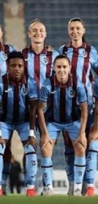 Kadın futbolunda ma&ccedil; iptal edildi! Sahaya &ccedil;ıkmadılar