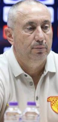 S&uuml;per Lig ekibi hocasının arkasında durdu! Son sıradayken s&ouml;zleşmesi uzatıldı