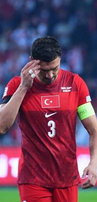Merih Demiral: Hakemin yanına gittim ve...
