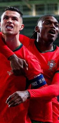 Rafael Leao Cristiano Ronaldo'nun formasını aldı!