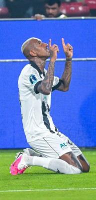 Talisca 2. ma&ccedil;ında 2. gol&uuml; attı! Ma&ccedil;ın adamı se&ccedil;ildi